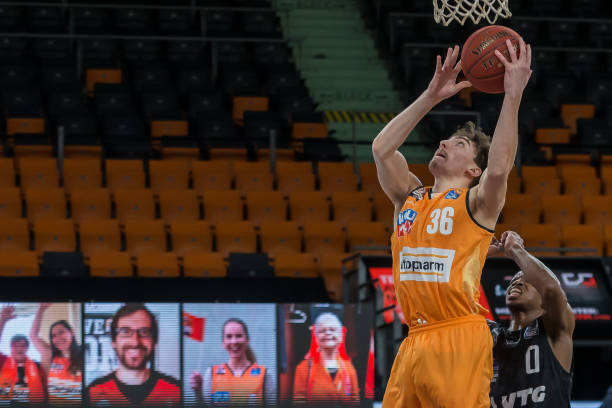 受瞩目的年 受瞩目的年