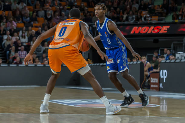 帮助球员减 帮助球员减